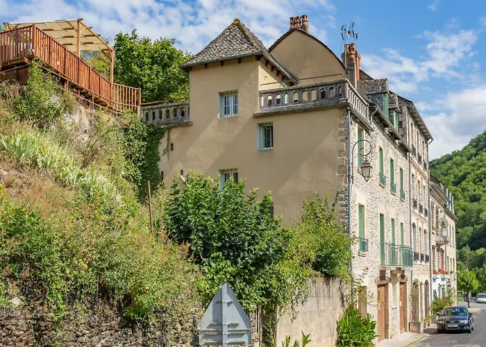 L'estagnole Estaing (Aveyron)